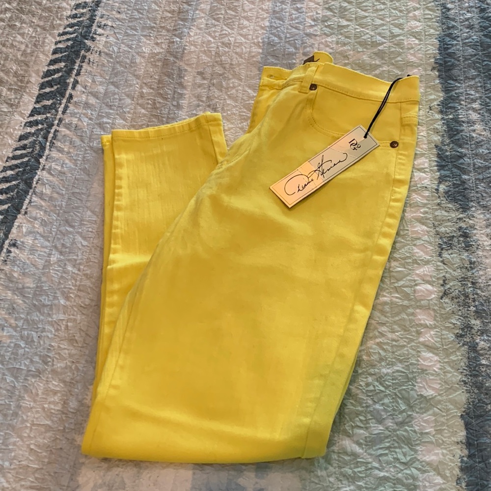 NWT DG2 Skinny Yellow Denim